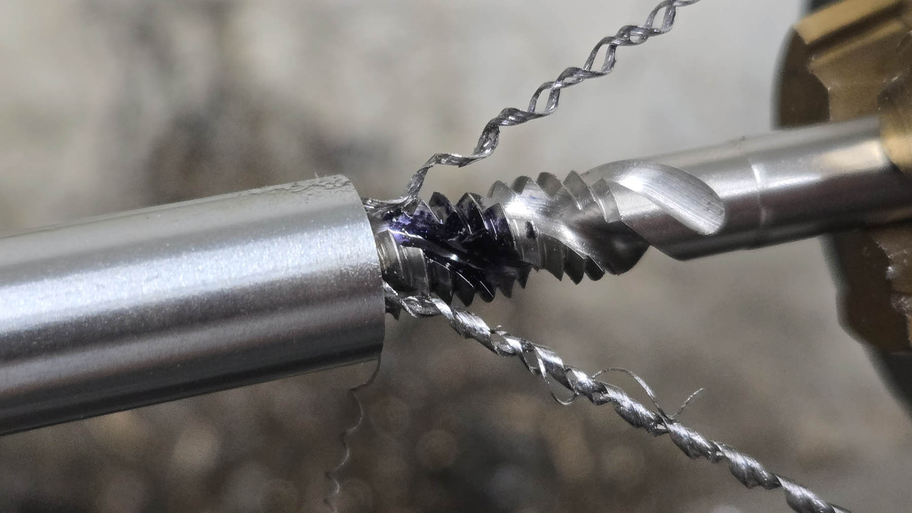 Axle Tapping
